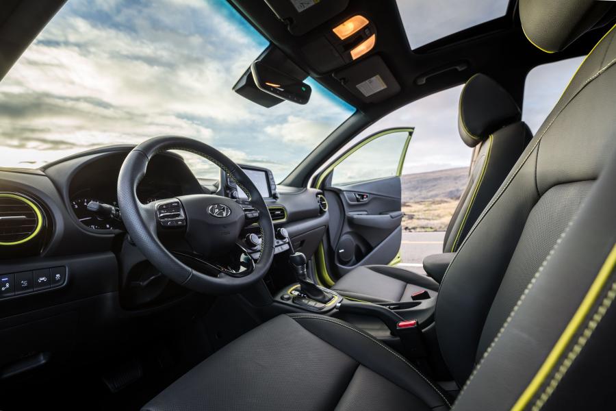 Интерьер Hyundai Kona 2018 года  (NA) (фото 34 из 87)